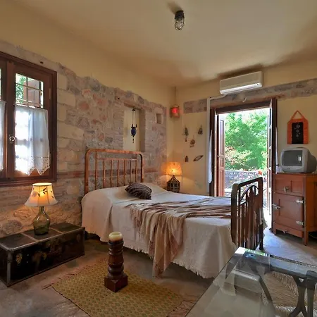 Archontiko Art 3* Galaxídhion